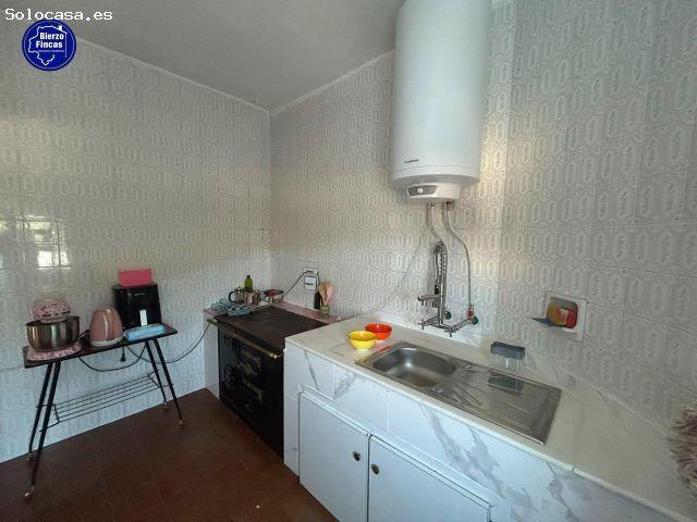 ? SE VENDE PISO EN TORRE DEL BIERZO ?