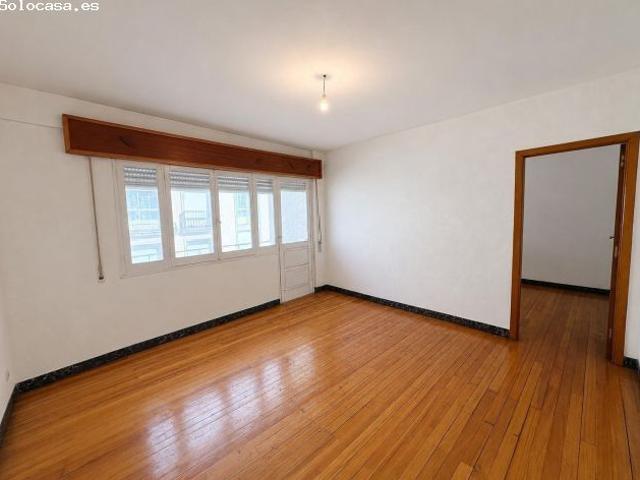 SE VENDE PISO PARA REFORMAR EN PLENO CENTRO DE BOIRO
