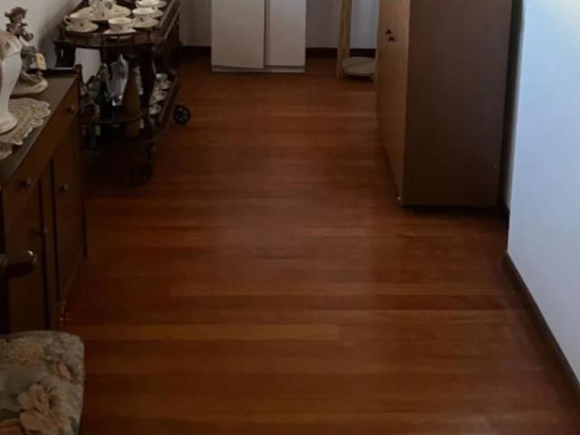 Se vende piso próximo al centro