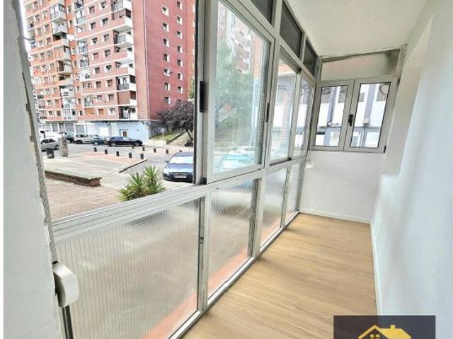 Se vende Piso Reformado a estrenar en Barrio Azurleku, Santutxu, Bilbao