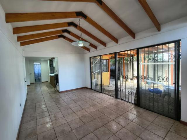 Se vende pisos 5d3b+3e1b villa los cantaros/ m. 5 dormitorios por 185000. 00 en Quilicura
