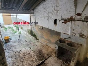 SE VENDE PLANTA BAJA EN PEDROCHE