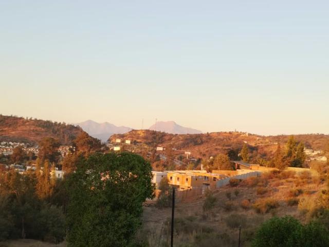 Propiedad de 2531 mts y casa solidad de 240 mts. 5 dormitorios por 9793.00 en Villa Alemana