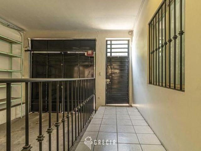 CASA EN VENTA EN GUADALAJARA CENTRO