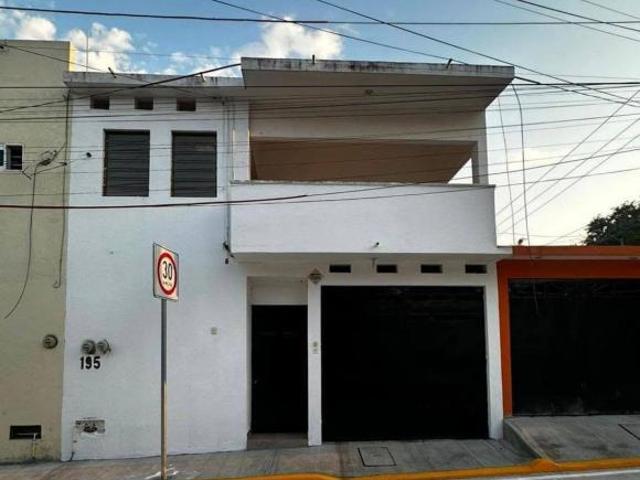 SE VENDE PROPIEDAD CON 2 DEPARTAMENTOS