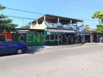 Casa en venta en Tecomán - Jardín, Cuarto de servicio