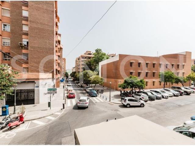 SE VENDE PROPIEDAD EN LA CALLE GUARDIA CIVIL