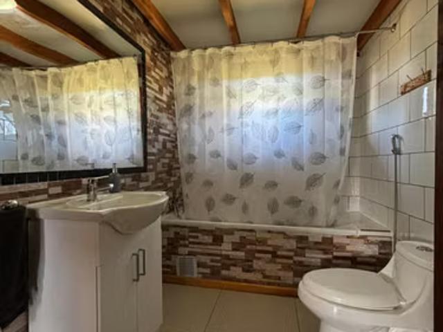 Se vende propiedad ubicada a 5 km de Los Lagos por ruta T 551 | 4 dormitorios por 160000. 00 en Los Lagos