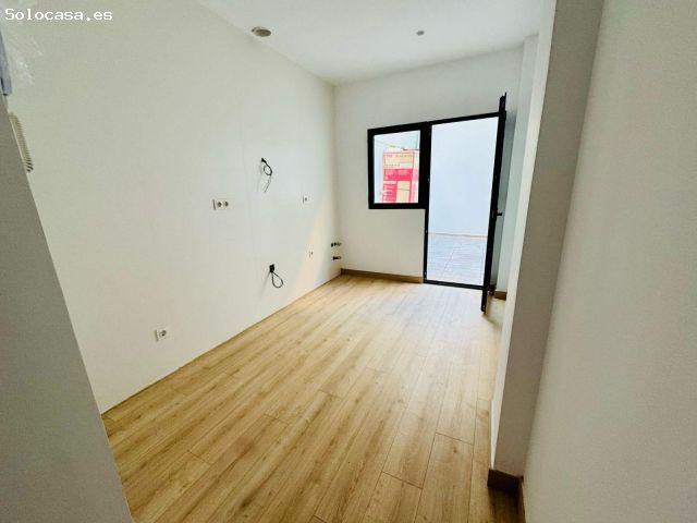 SE VENDE PRECIOSO APARTAMENTO RECÍEN REFORMADO EN MURCIA