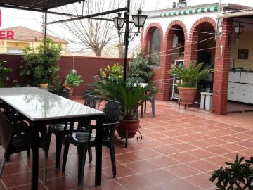 SE VENDE RESTAURANTE CON CASA EN VILLARRUBIA