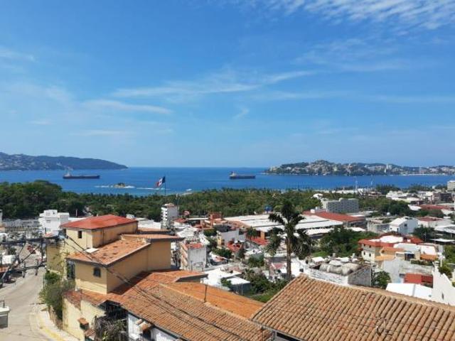 SE VENDE RESIDENCIA EN AVENIDA HORNOS INSURGENTES CON VISTA AL MAR EN ACAPULCO. 4