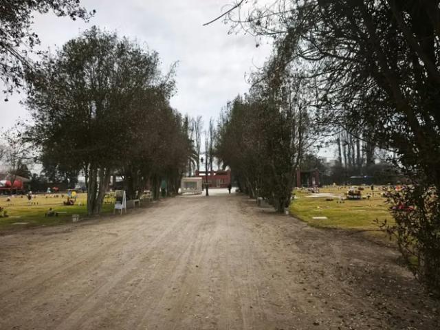 Se vende sepultura y dos servicios en parque el sendero maip | 0 dormitorios por 4800. 00 en Maipú