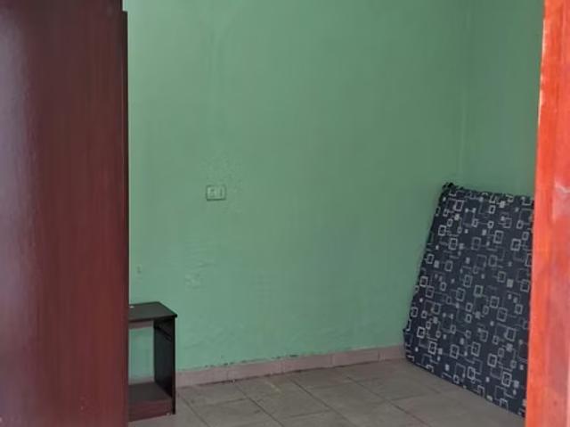 Se venden 3 casas ubicacion privilegiadas para proyecto, a pasos de avenida Ecuador | 9 dormitorios por 180000. 00 en Chillán