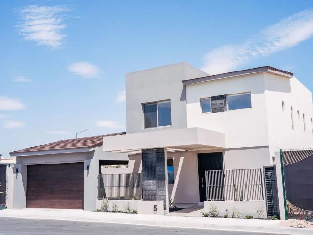 SE VENDEN CASAS EN RESIDENCIAL VIA BY CALZADA LIFE