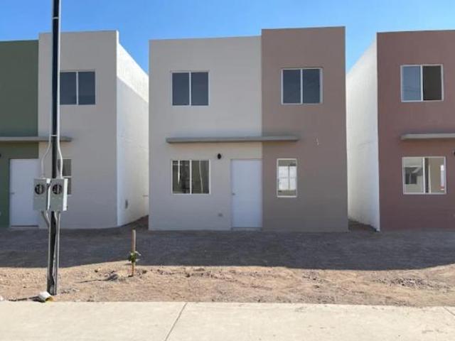 SE VENDEN CASAS NUEVAS MODELO SAHUARO EN ZONA PONIENTE 4