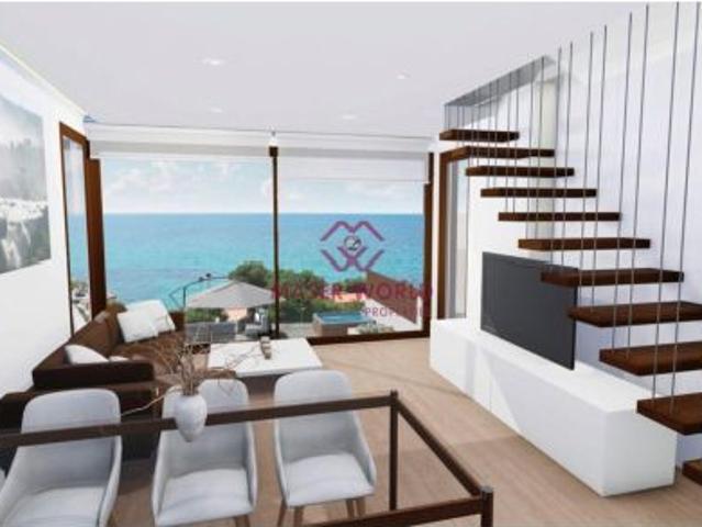 SE VENDEN APARTAMENTOS EN PRIMERA LINEA EN ISLA PLANA