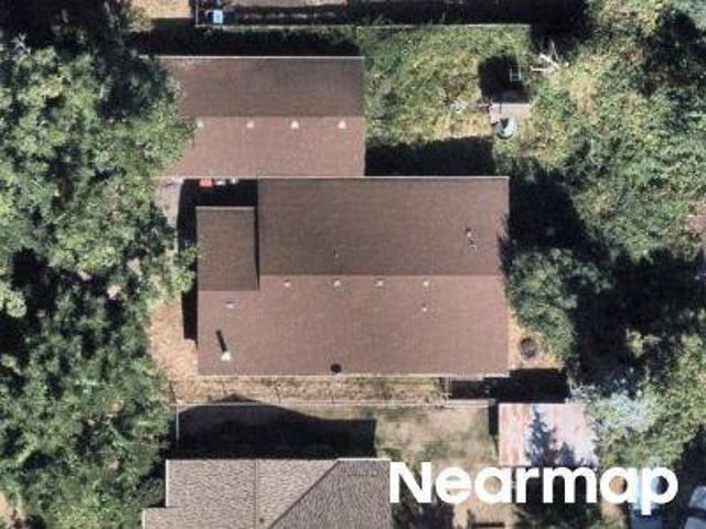 SE Villard St
