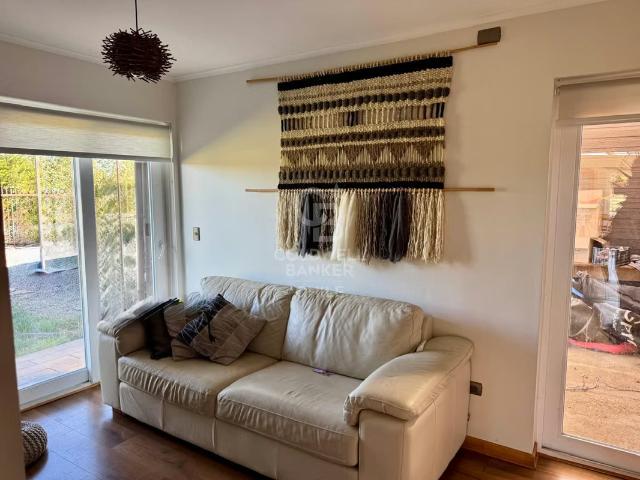 Se aceptan ofertas! Maravillosa casa con cabaña P. Ivian. 6 dormitorios por 11700.00 en Puerto Varas
