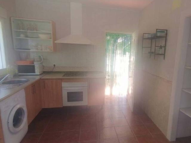 Se alquila magnífico Chalet