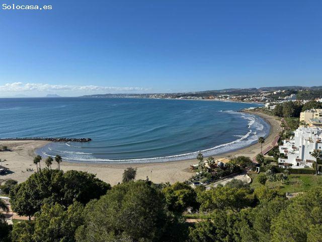 Se alquila magnífico piso luminoso en Estepona con vistas a la playa!