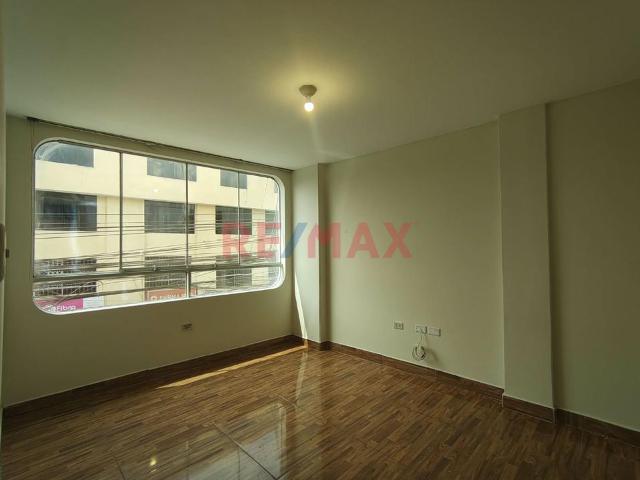 Se Alquila Minidepartamento En 3Er Piso, 2Dor 1Baño
