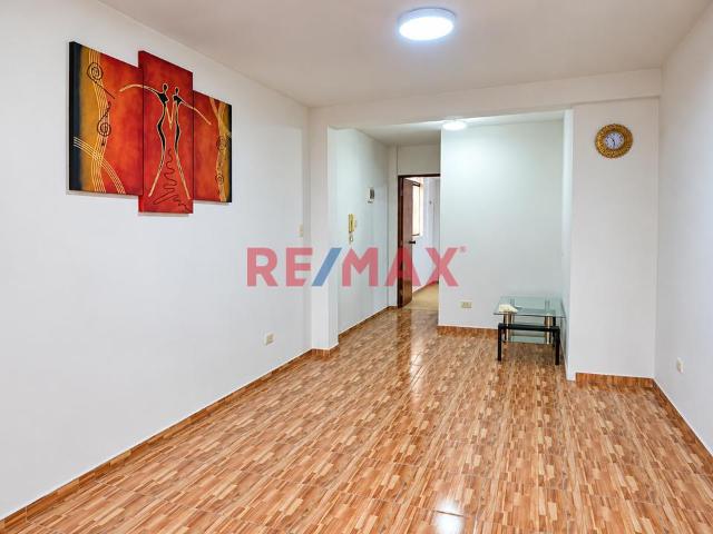 Se Alquila Moderno Departamento Con Excelente Ubicación