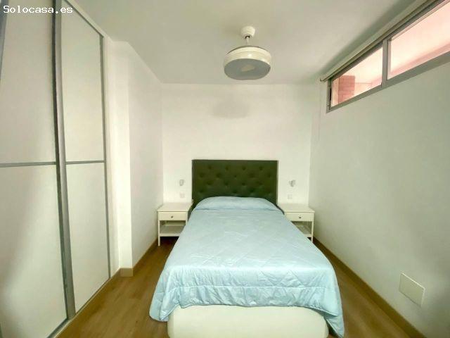 Se alquila acogedor estudio en la zona de Santa Catalina