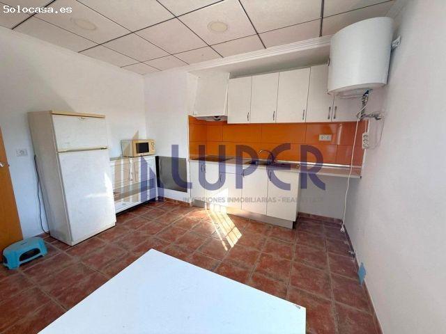 Se ALQUILA ADOSADO EN SAN VICENTE ZONA GIRASOLES