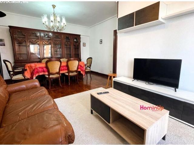 Se Alquila amplia vivienda de 3 dormitorios y 2 baños en Zona Deusto
