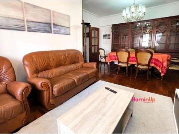Se Alquila amplia vivienda de 3 dormitorios y 2 baños en Zona Deusto