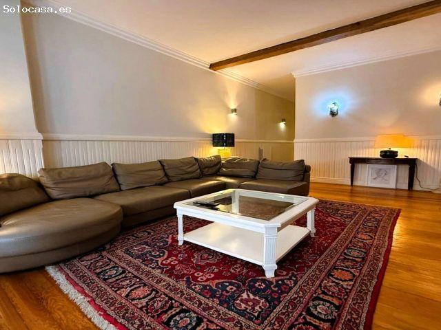 Se alquila Amplia y Bonita vivienda de 3 Dormitorios y 2 baños en Zona Ensanche