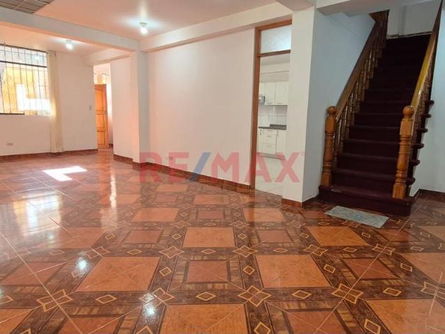 Se Alquila Amplio Departamento Dúplex De 200 M² En Larapa – Cusco