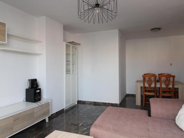 Se alquila amplio Piso en Villarejo, Granada con Terraza y Vistas Despejadas