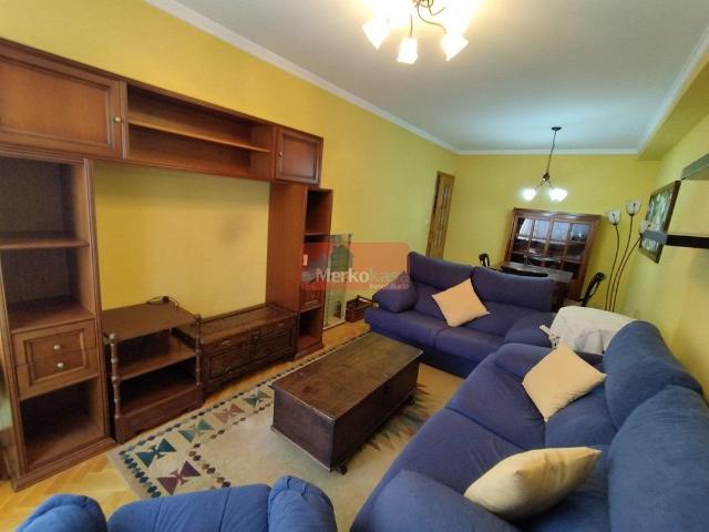 SE ALQUILA APARTAMENTO AMPLIO EN PLAZA AGUAS FÉRREAS