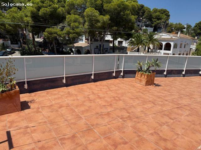 Se alquila apartamento con terraza comunitaria en el Portet