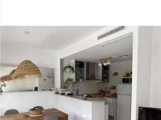 Moraira. Se alquila apartamento a 50 metros de la playa del Portet