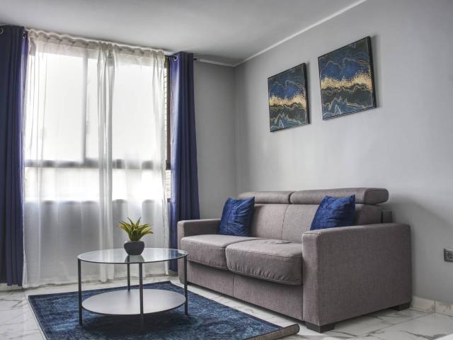 ¡Se alquila apartamento dúplex en Caledonia Park!