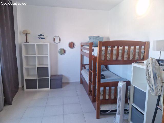 Se alquila apartamento de octubre a junio Playa de La Mata