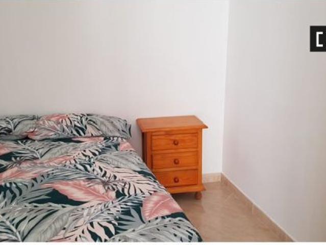 Se alquila apartamento de 1 dormitorio en Universidad, gastos incluidos