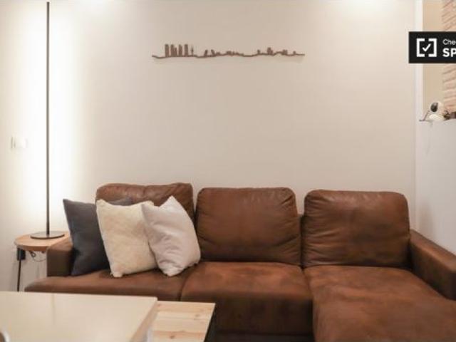 Se alquila apartamento de 1 dormitorio en Universidad, gastos incluidos