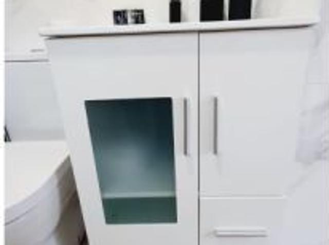 Se alquila apartamento de 1 dormitorio en Valdeacederas
