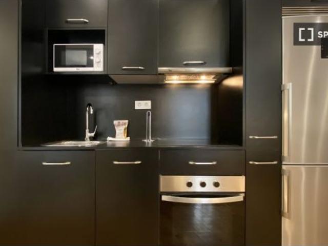 Se alquila apartamento de 1 dormitorio en Acacias, gastos incluidos