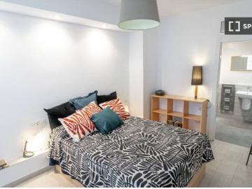 Se alquila apartamento de 1 dormitorio en El Palo, gastos incluidos