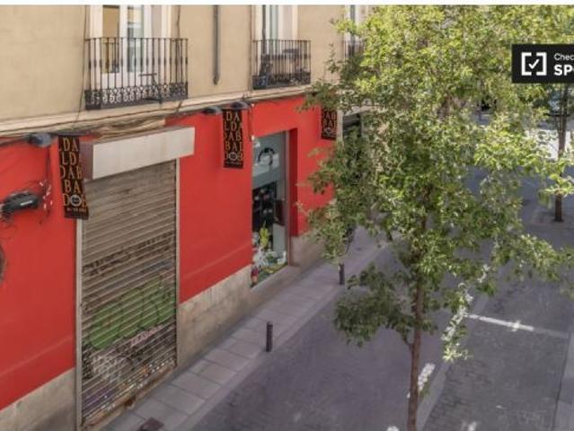 Se alquila apartamento de 1 dormitorio en Justicia, todos los gastos incluidos