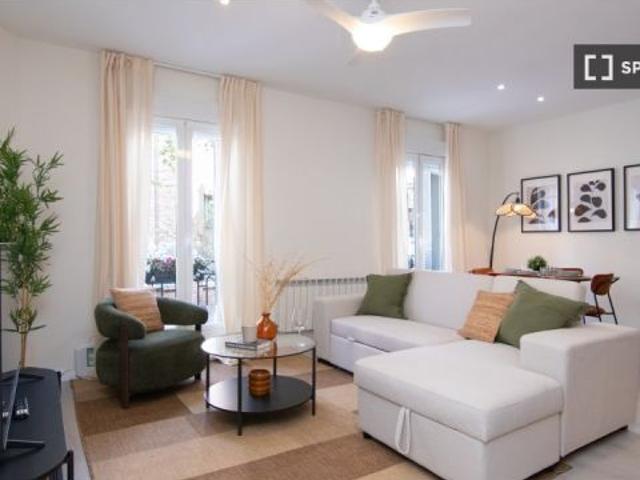 Se alquila apartamento de 1 dormitorio en Palos de Moguer, Madrid. Gastos incluidos. No se admiten p