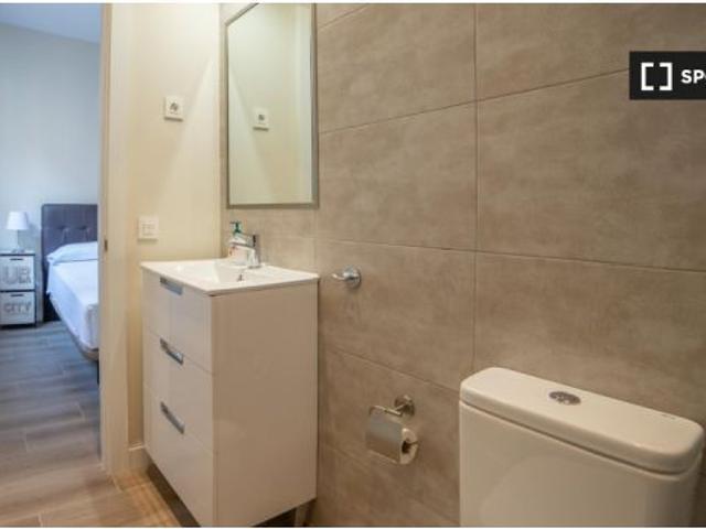 Se alquila apartamento de 1 dormitorio en Prosperidad, solo para profesionales