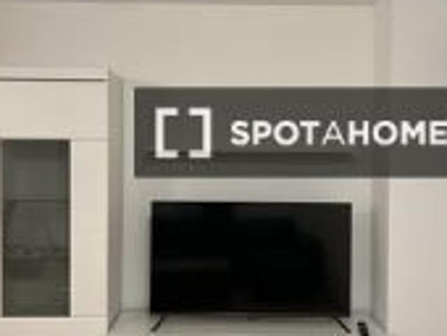 Se alquila apartamento de 1 dormitorio en Schönefeld, gastos incluidos