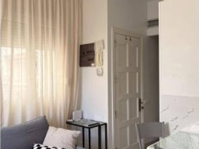 Se alquila apartamento de 1 dormitorio en Santa Catalina Canteras, gastos incluidos