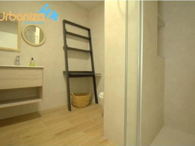 SE ALQUILA APARTAMENTO DE 1 DORMITORIO SEMINUEVO CON COCINA AMERICANA