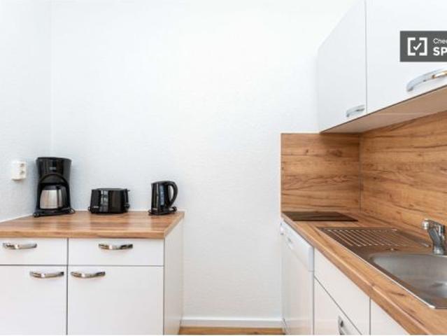 Se alquila apartamento de 2 dormitorios en Berlín, gastos incluidos